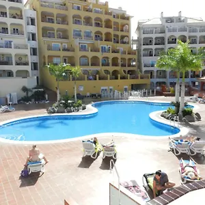 https://tenerife-los-cristianos-apartment.tenerifehoteles.net