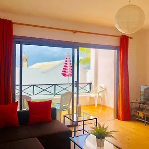 https://apartamento-lisa.in-canary-islands.com